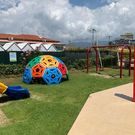 Дом отдыха Stabilimento Balneare Citta Giardino - Casa Виареджо