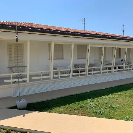 Дом отдыха Stabilimento Balneare Citta Giardino - Casa Виареджо